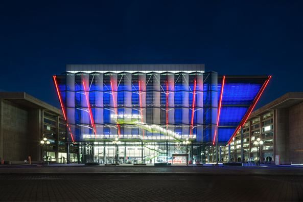 The International Spy museum illuminated to celebrate World Fragile X Day
